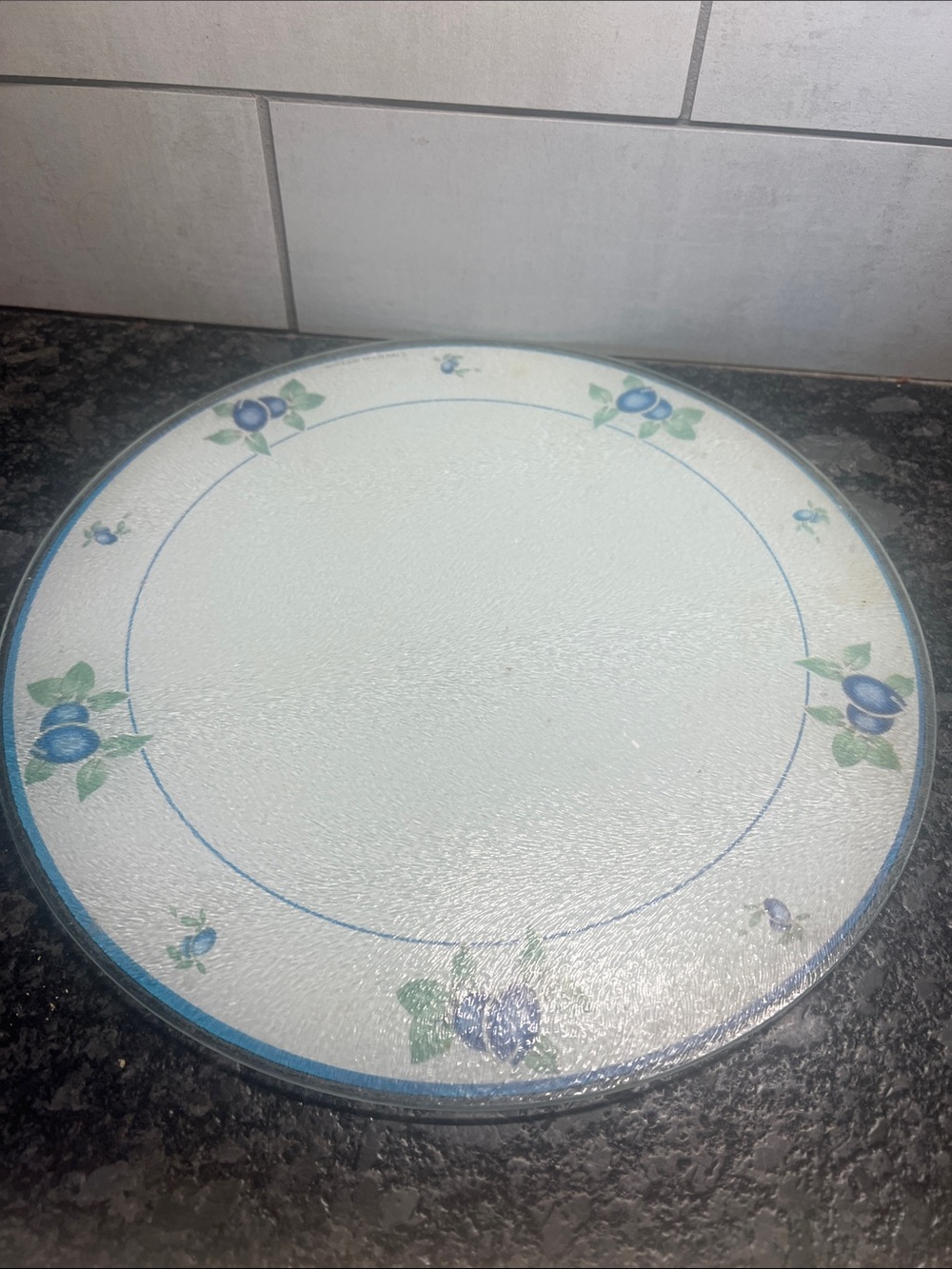 ROYAL DOULTON BLUEBERRY tempered glass Round Counter Saver.  Cutting board.